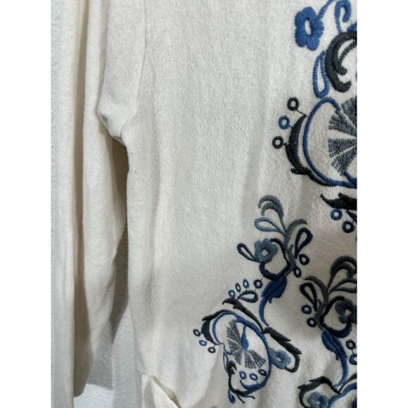 Johnny Was Cardigan Sweater Size Large Ivory Embroidered Floral Rayon Blend - Picture 8 of 11